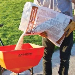 The Andersons 22-0-4 Turf Fertilizer With Trimec Post-Emergent Herbicide, 40lb Bag 12 The Andersons 22-0-4 Turf Fertilizer With Trimec Post-Emergent Herbicide, 40lb Bag -Garden Store a2250wf4 4