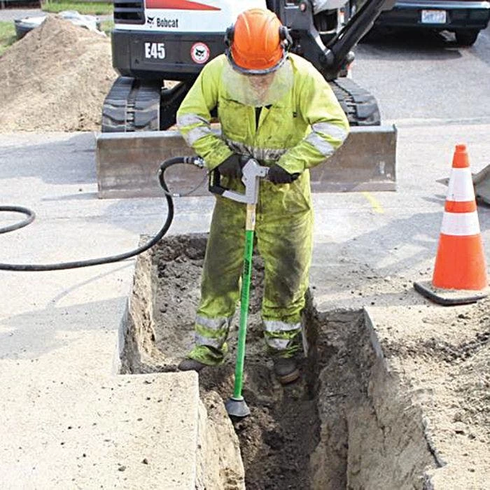 AirSpade 4000 Series Utility Kit With 150 CFM Nozzle 4 AirSpade 4000 Series Utility Kit With 150 CFM Nozzle - Image 2